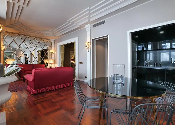 Luxury Galleria Apt - Milan Duomo