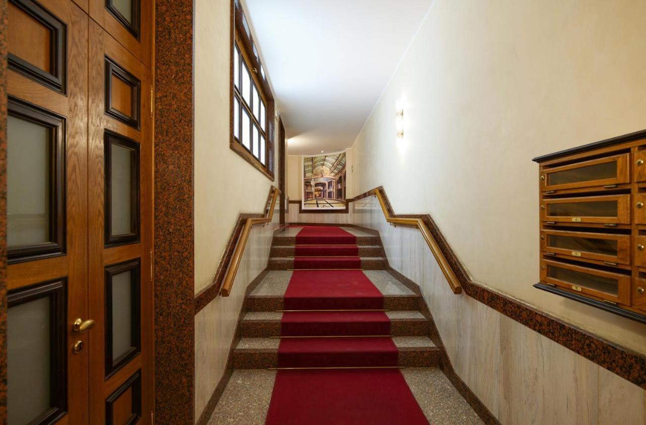 Luxury Galleria - Duomo Apartment Milan